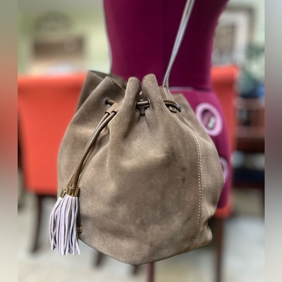 UGG Australia RAE Bucket bag small. Pre loved condition. - Picture 4 of 11